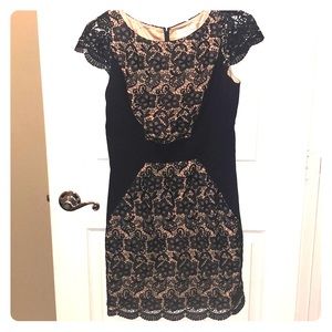Jessica Simpson Navy/beige cocktail dress